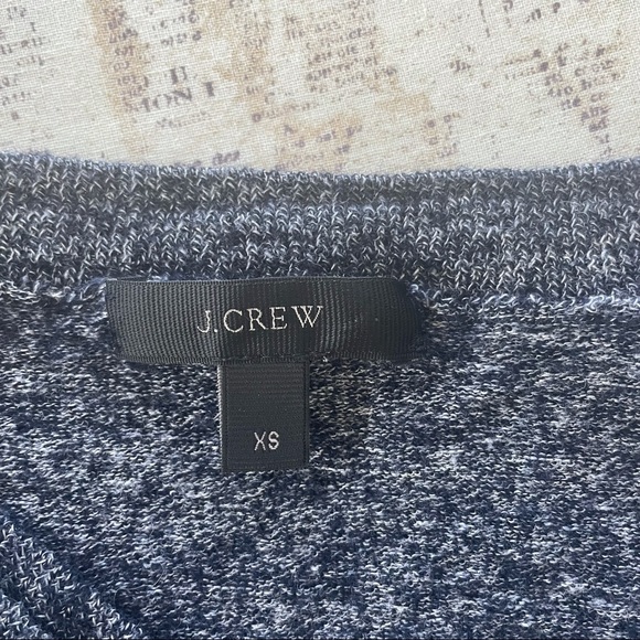 J Crew blue V neck sweater 55% merino wool 46% linen slits on side size XS - Picture 7 of 7